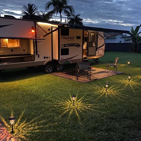 Hotel Cozy Camper - Free Parking Miami Exterior foto